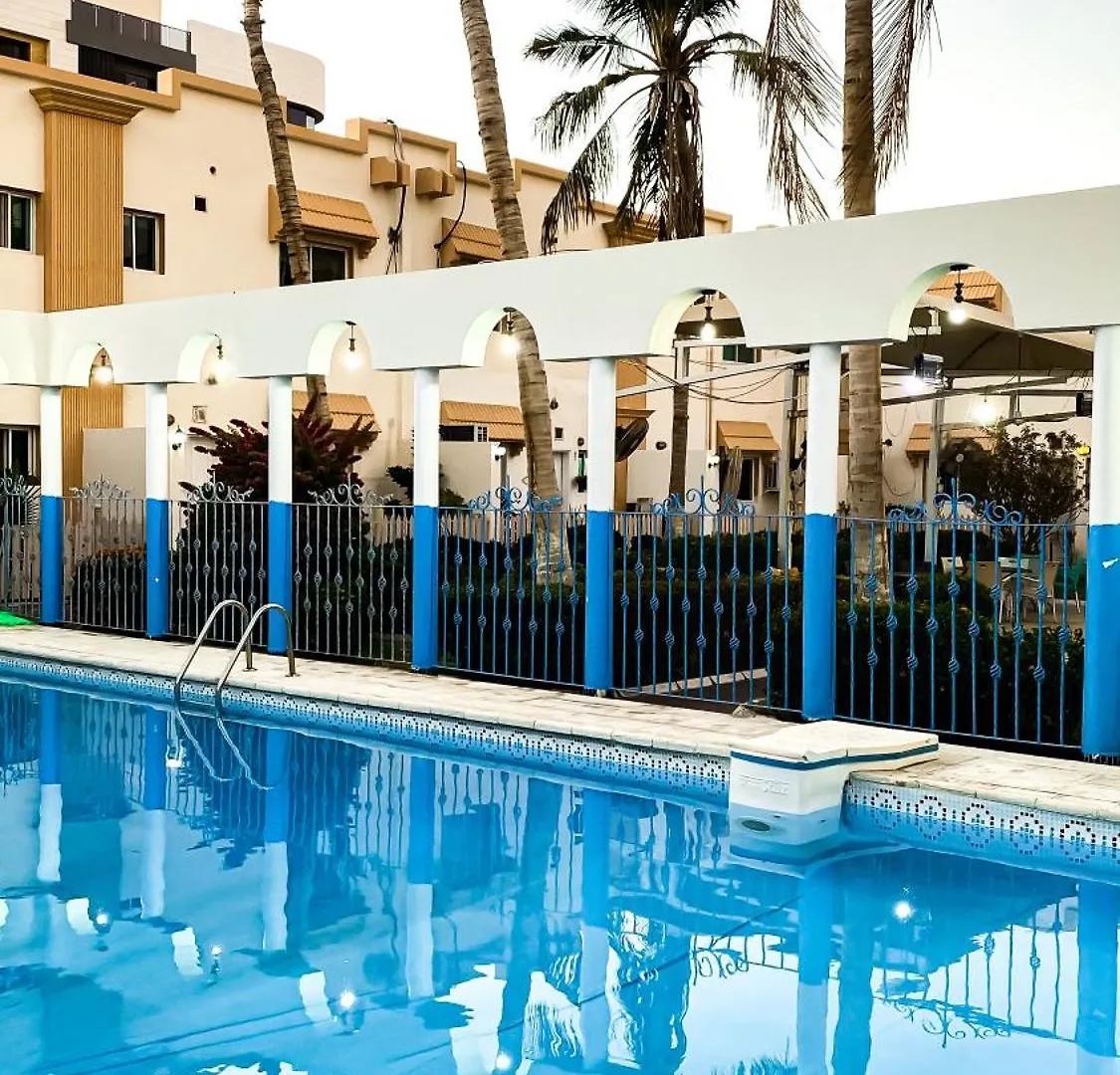 Chic 3-Br Tala Almajd Villas In Upscale District Alnahdah Family Only Djedda